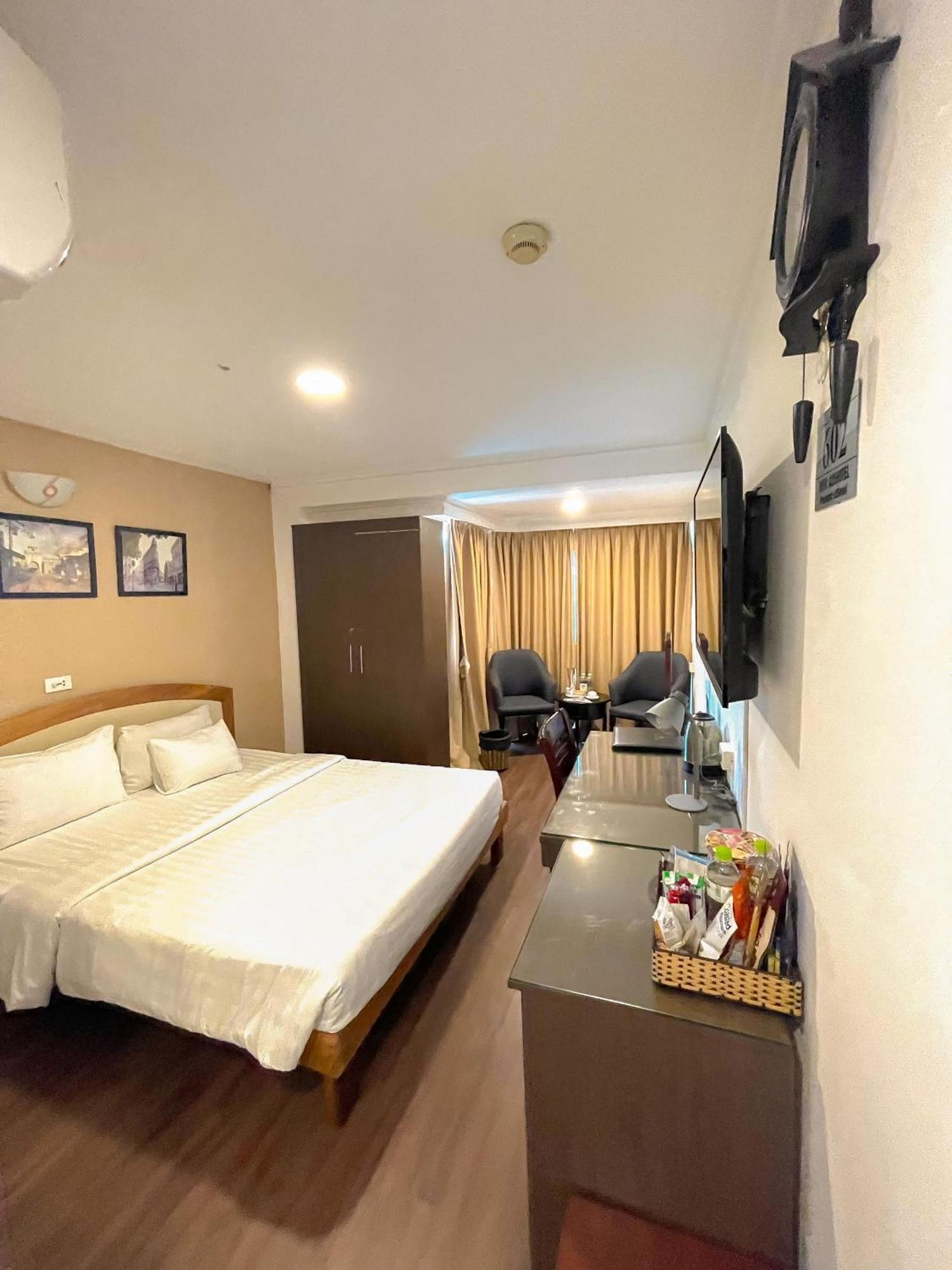 Hotel A25 - 251 Ba Trung Hcm