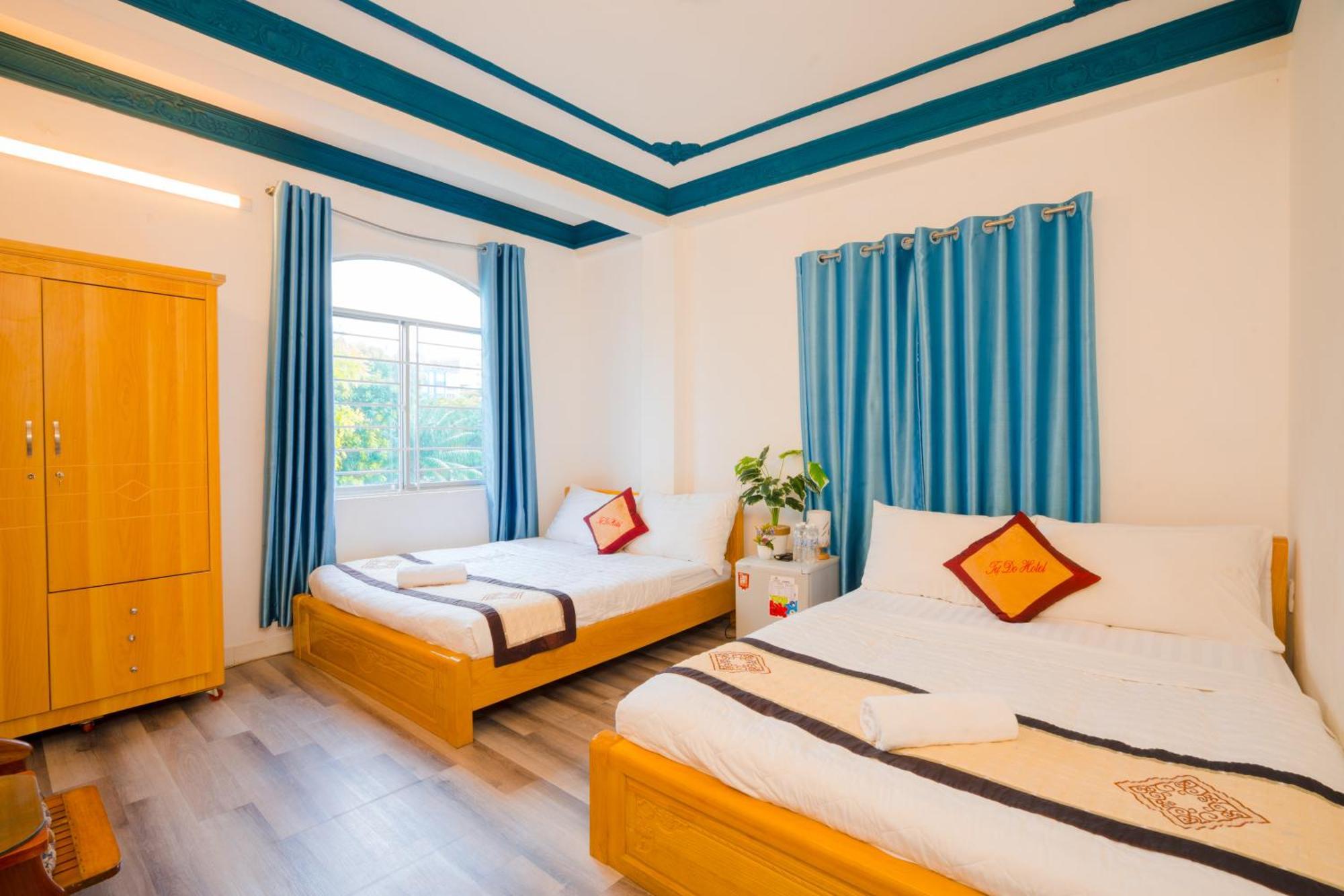 Adenia Hotel