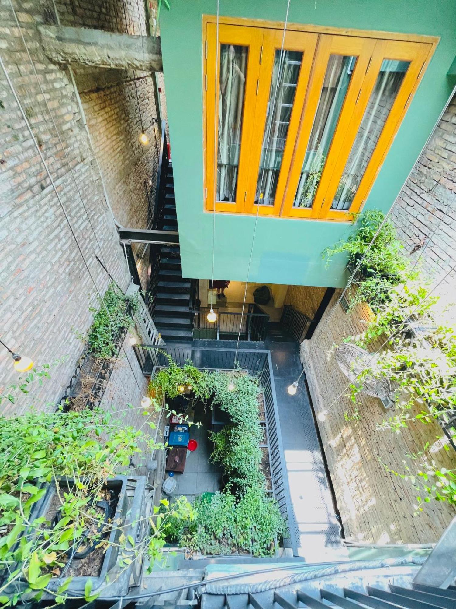 Vy Da Market Hostel