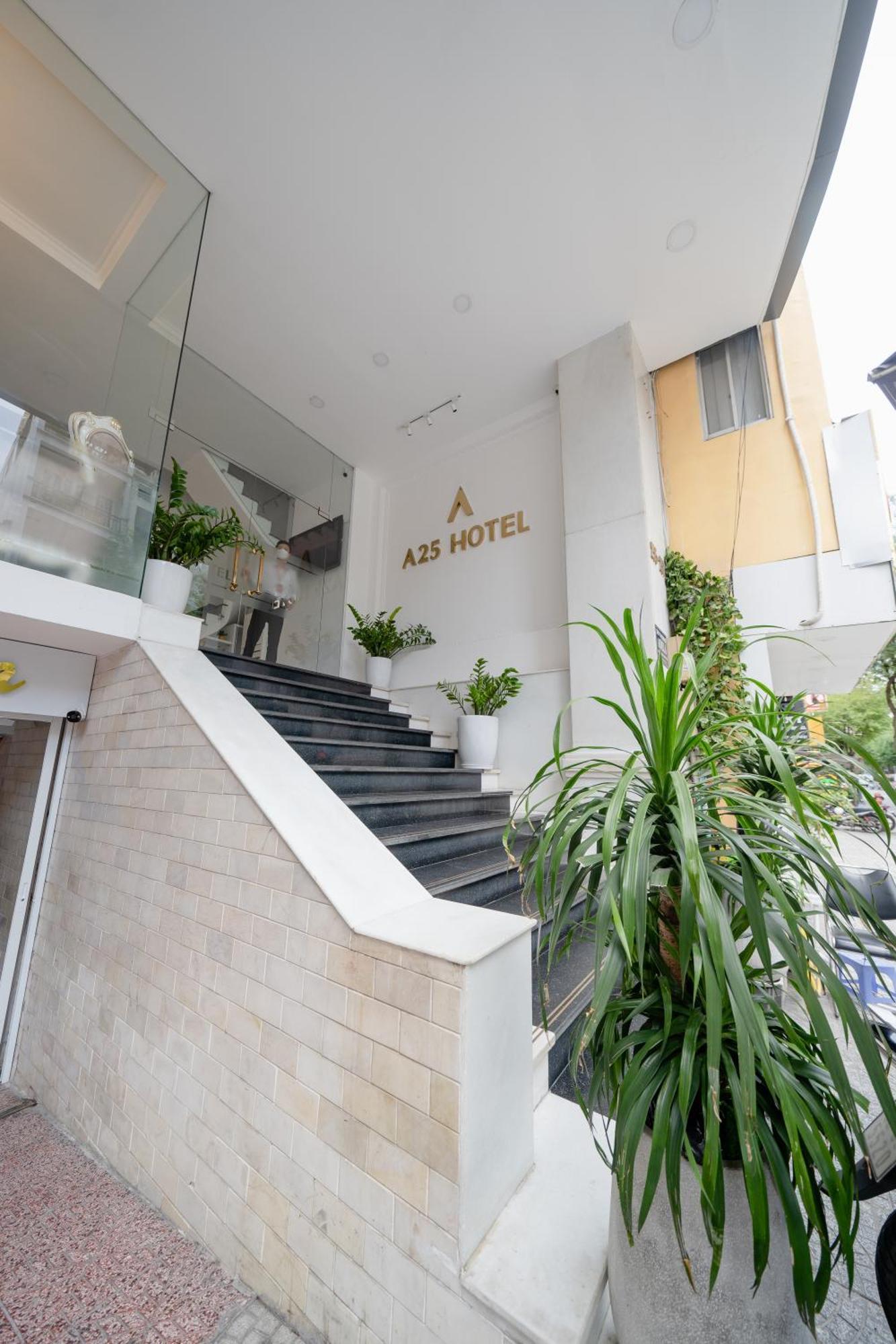 A25 - 255 Le Thanh Ton 3*