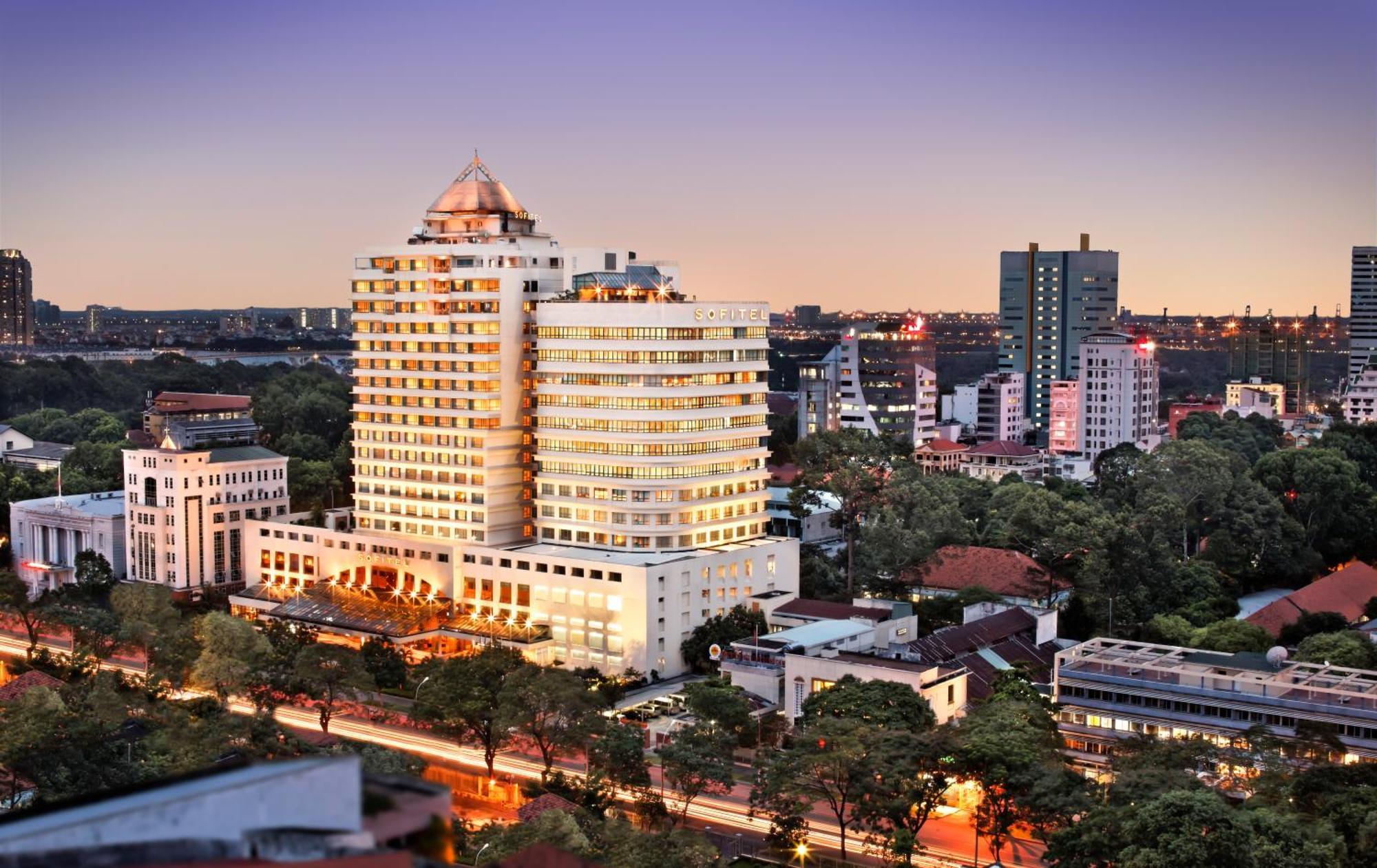 Sofitel Saigon Plaza 5*