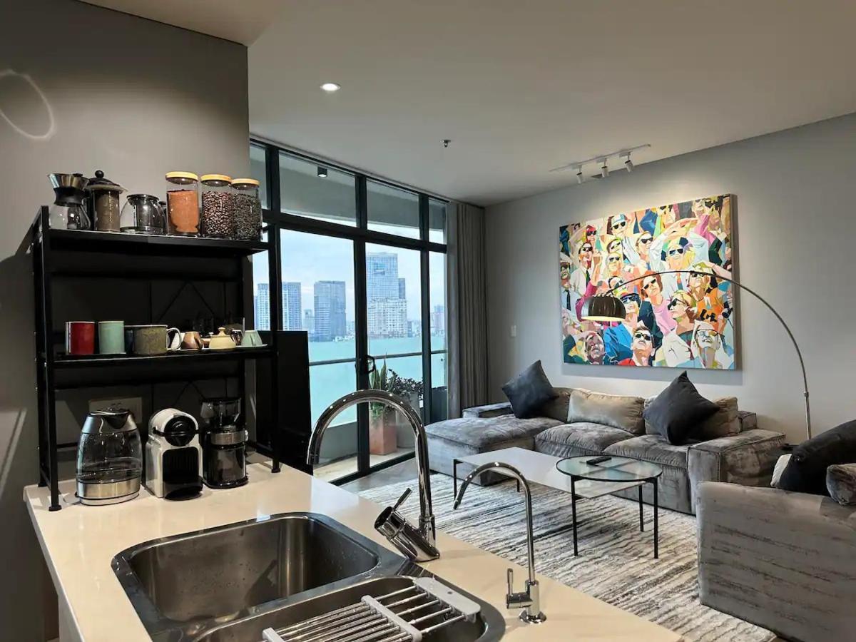 Apartment Lux Executive At Garden By Circadian Ho Chi Minh City