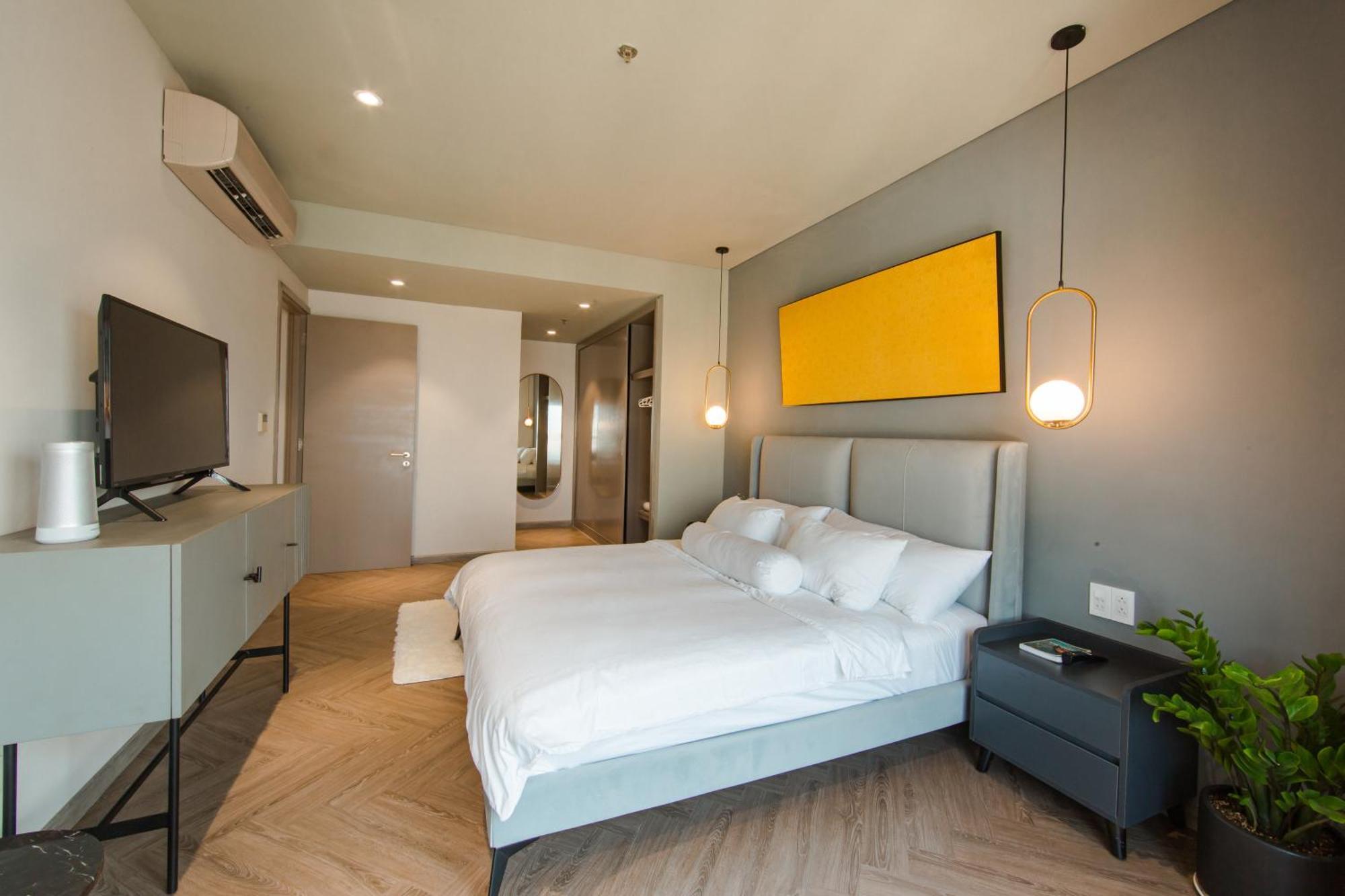 Lux Executive At Garden By Circadian * Ho Chi Minh City