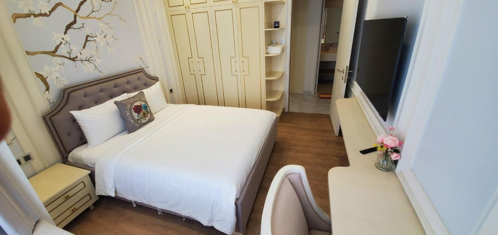 Alahome Two Bedroom Midtown * Ho Chi Minh City