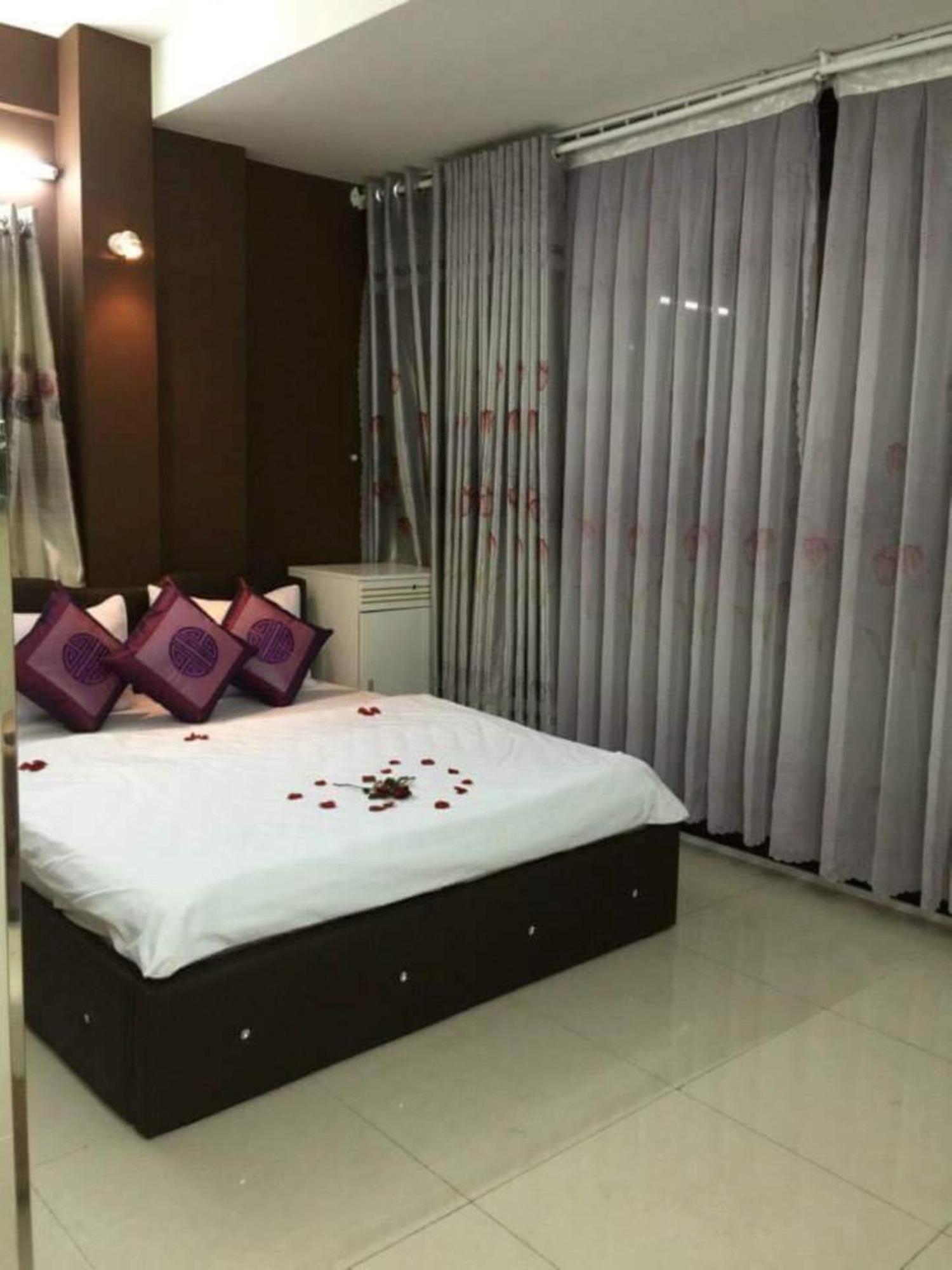 Istars Hotel