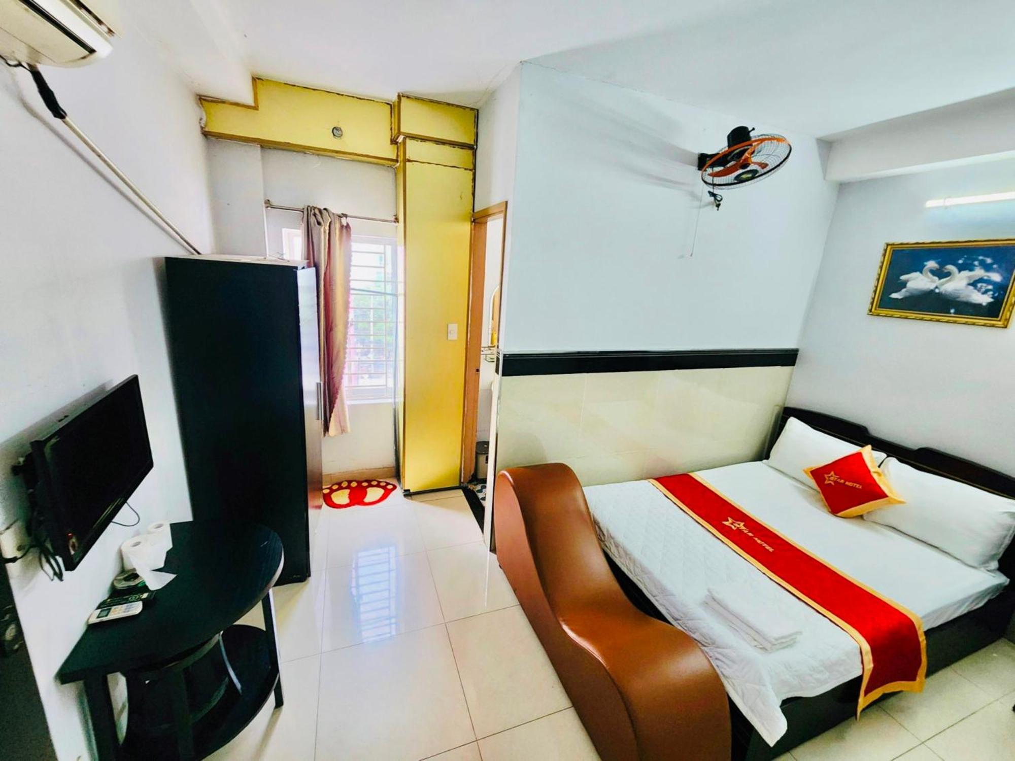 Hotel Istars Ho Chi Minh City
