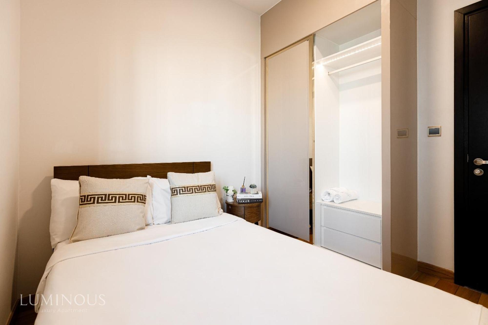 2-3 Bedroom In District 1 D1mension Free Pick Up *