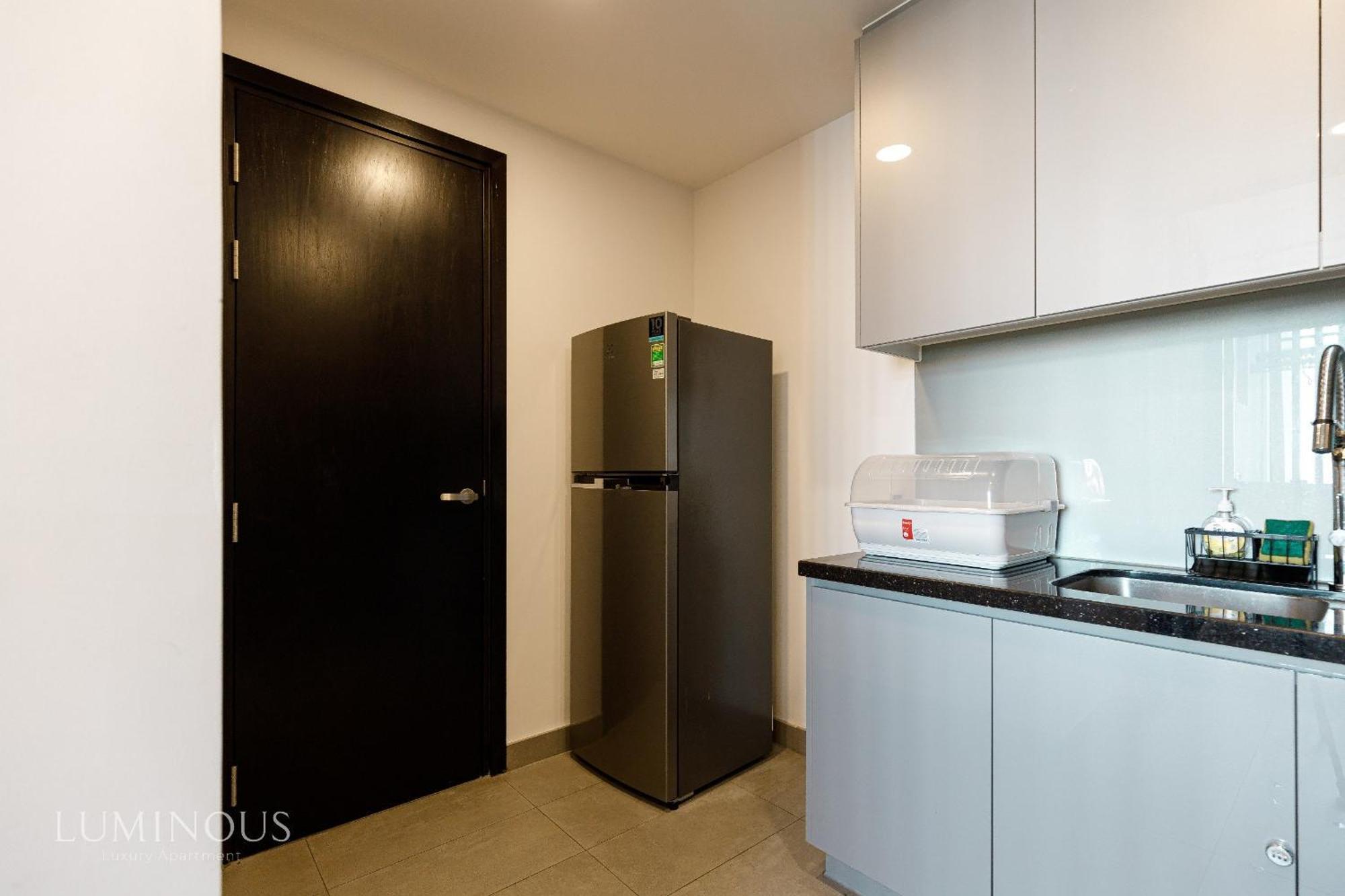 2-3 Bedroom In District 1 D1mension Free Pick Up *