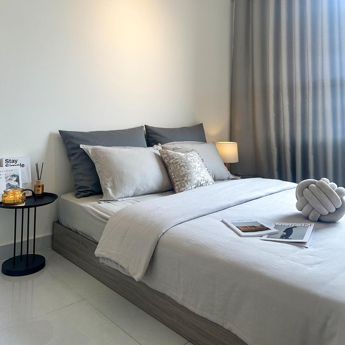 Fuzzi - Downtown Modern 1br Near Buivien Walking Street Soho * Ho Chi Minh City