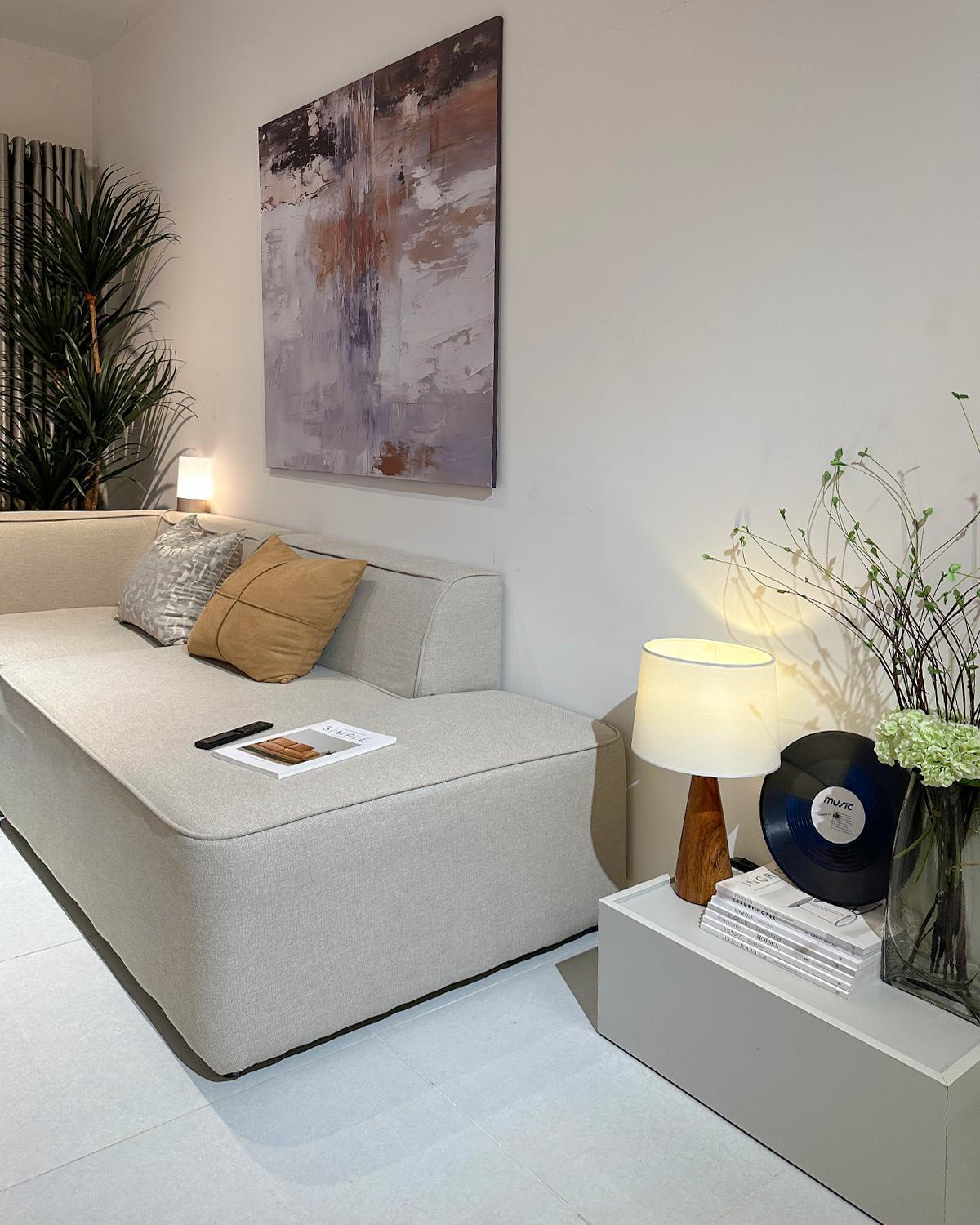 Fuzzi - Downtown Modern 1br Near Buivien Walking Street Soho * Ho Chi Minh City