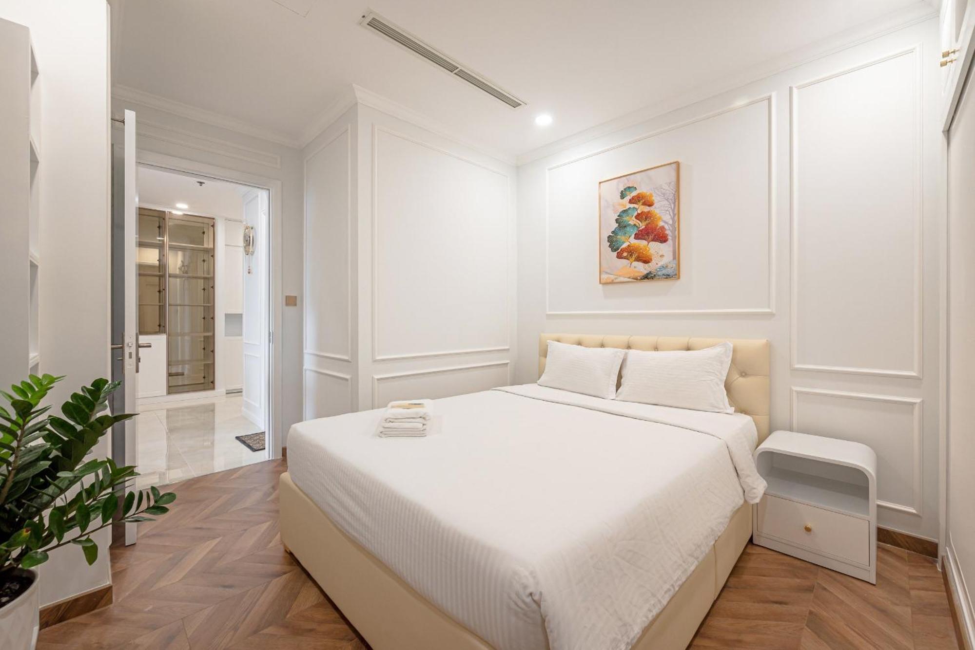 Landmark 81 Opulent Skyline Residences Apartment