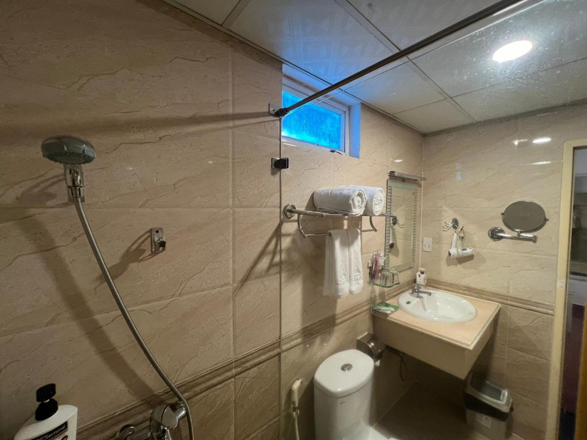 A25 - 19 Bui Thi Xuan Hotel *