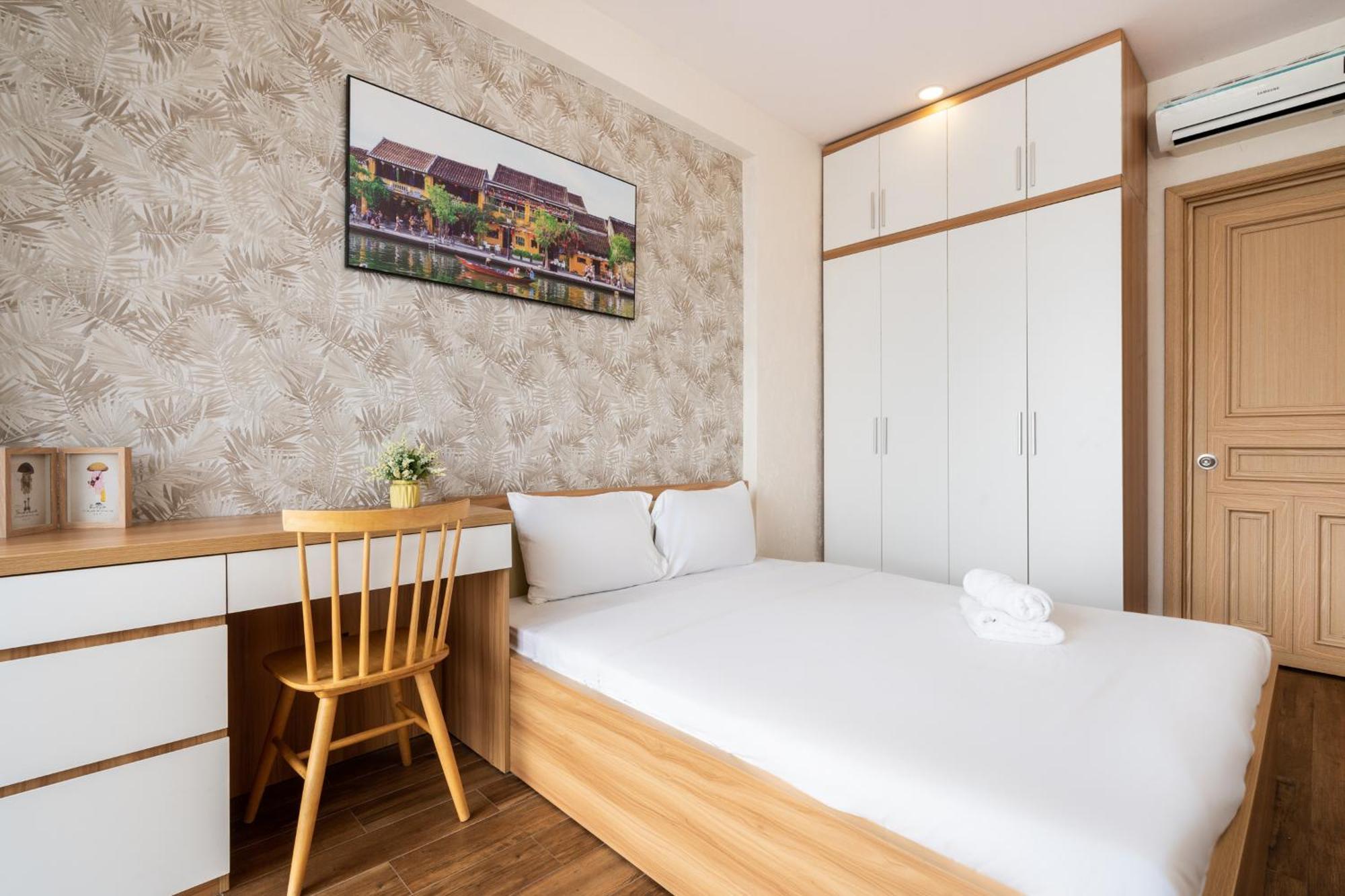 Double E Saigon In Rivergate Building * Ho Chi Minh City