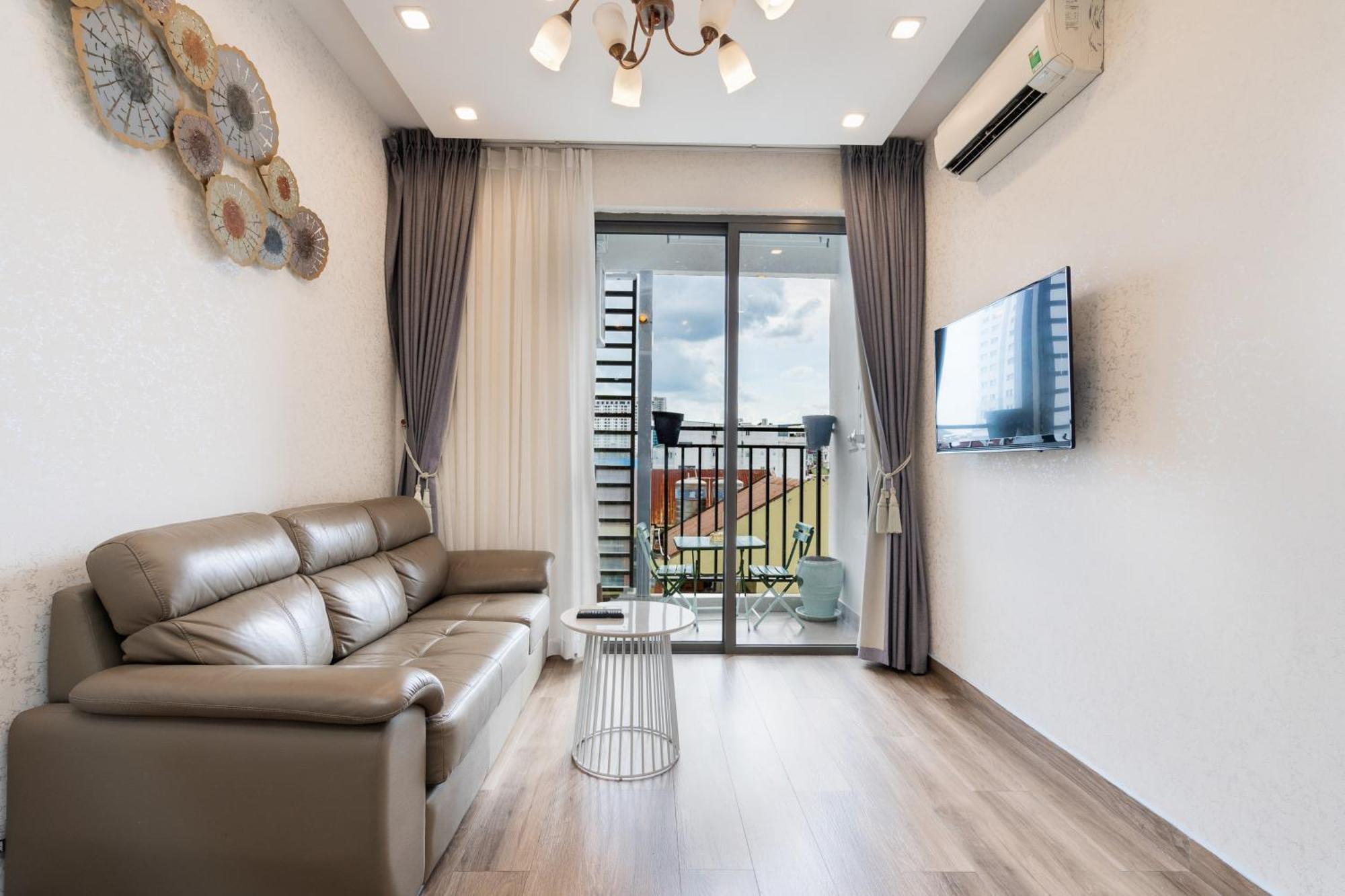Apartment Double E Saigon In Rivergate Building