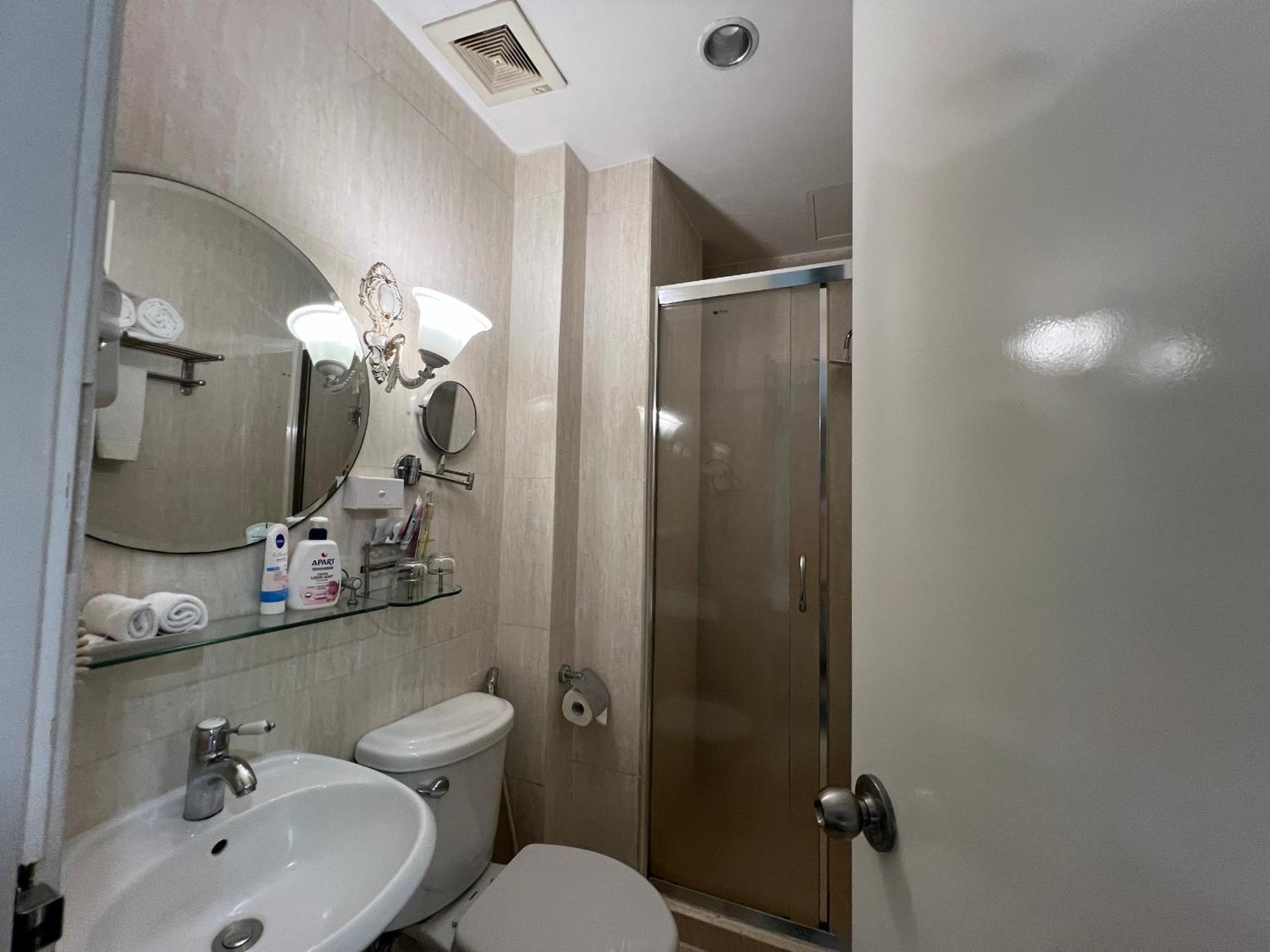 A25 - 255 Le Thanh Ton Hotel