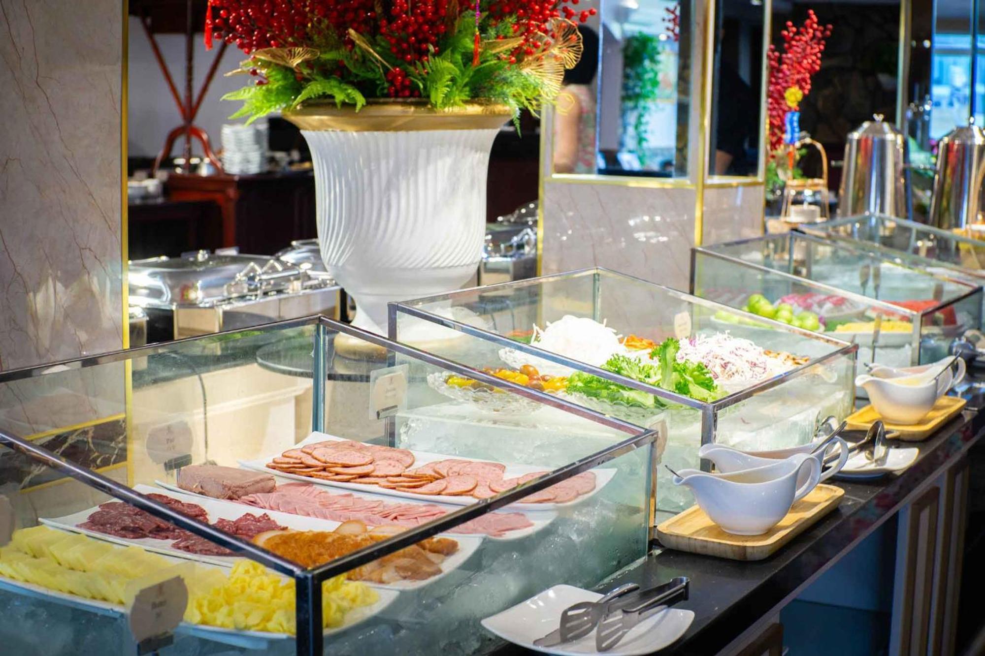 Hotel Royal Saigon 4*