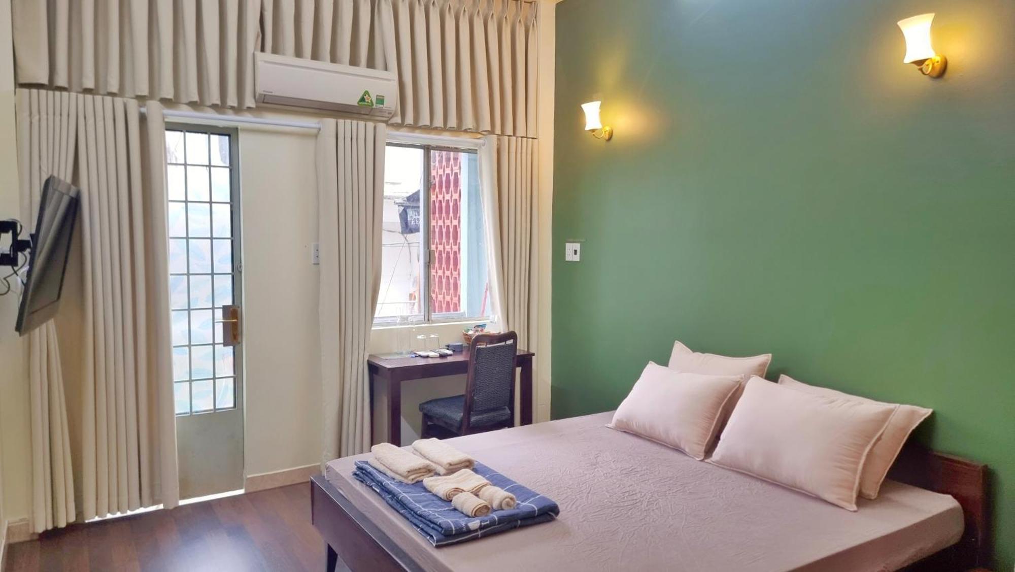 Guest house Paulatim House Saigon