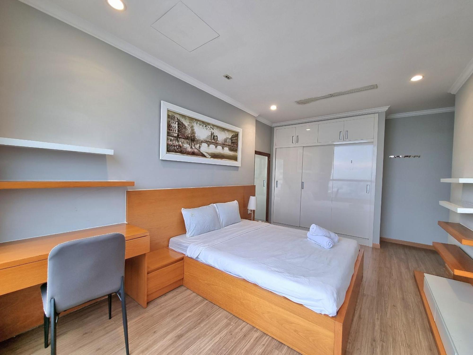 Merry Land Landmark 81 Apartment