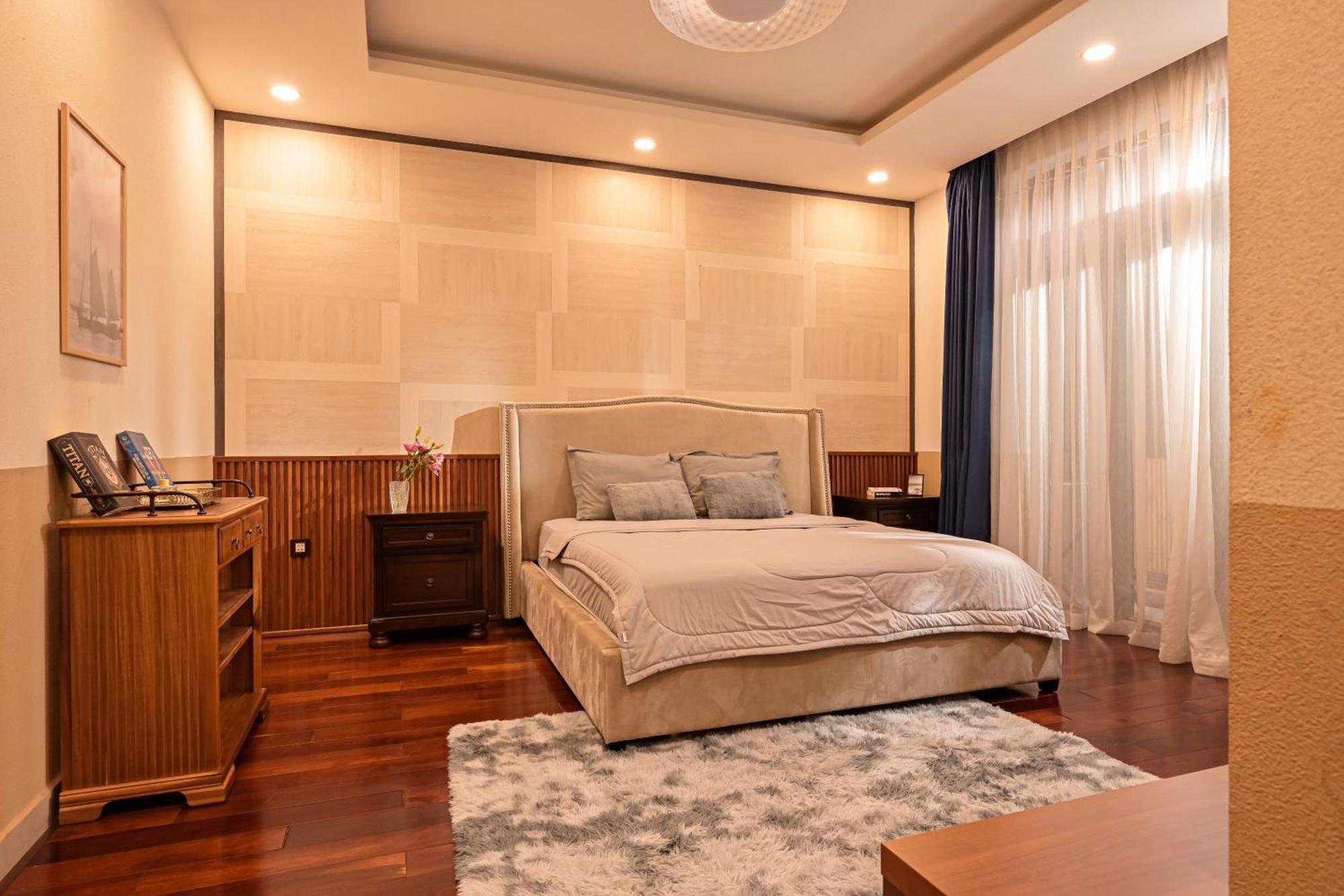 Lakeview Park - Private Pool, Bbq, Karaoke Villa