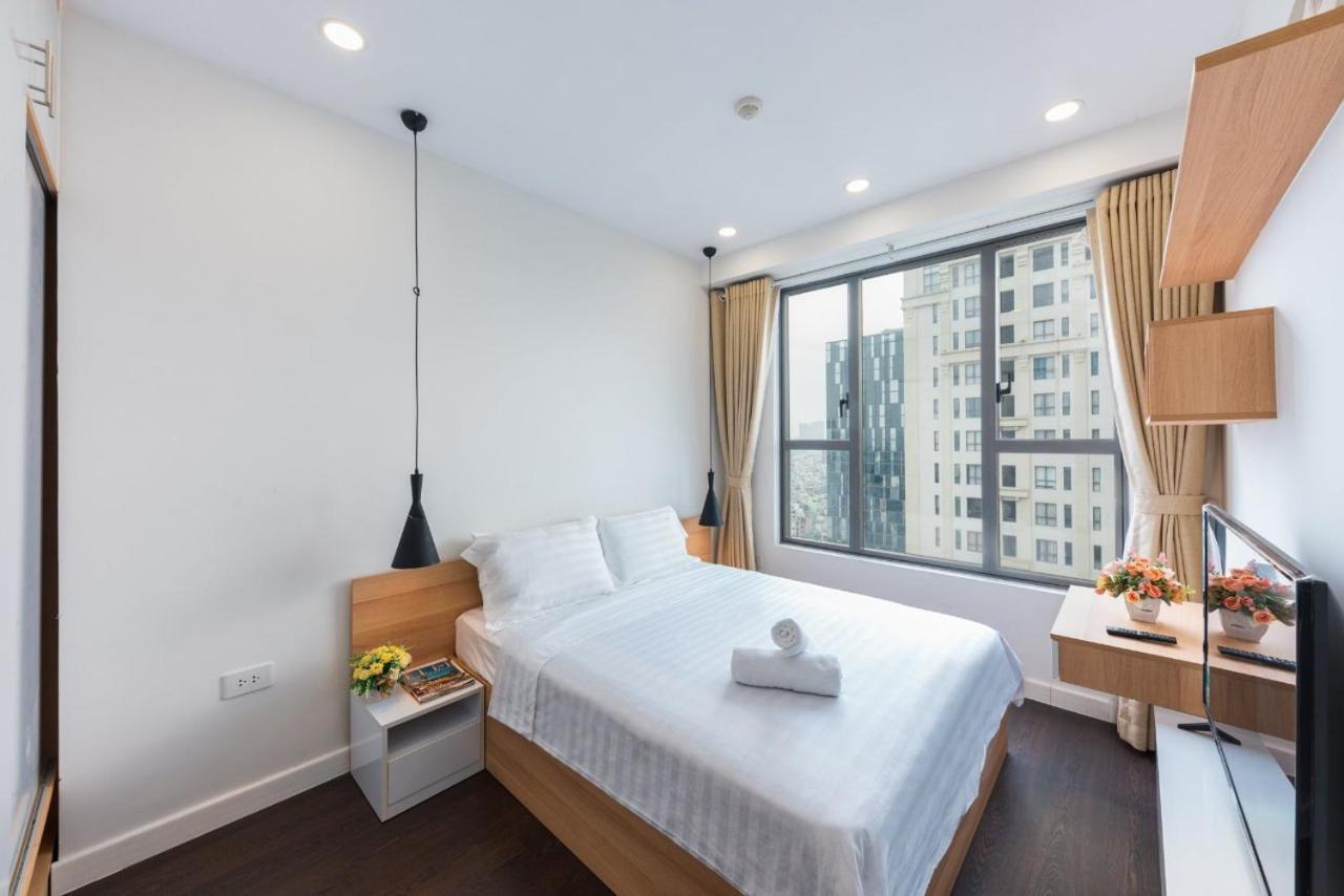 Bumble Apartment *
