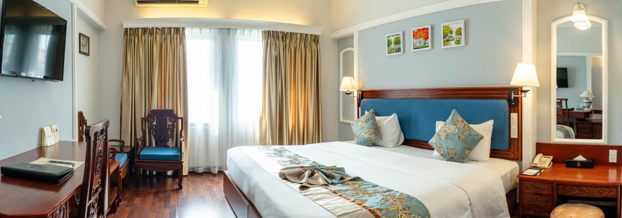 Royal Saigon Hotel 4*