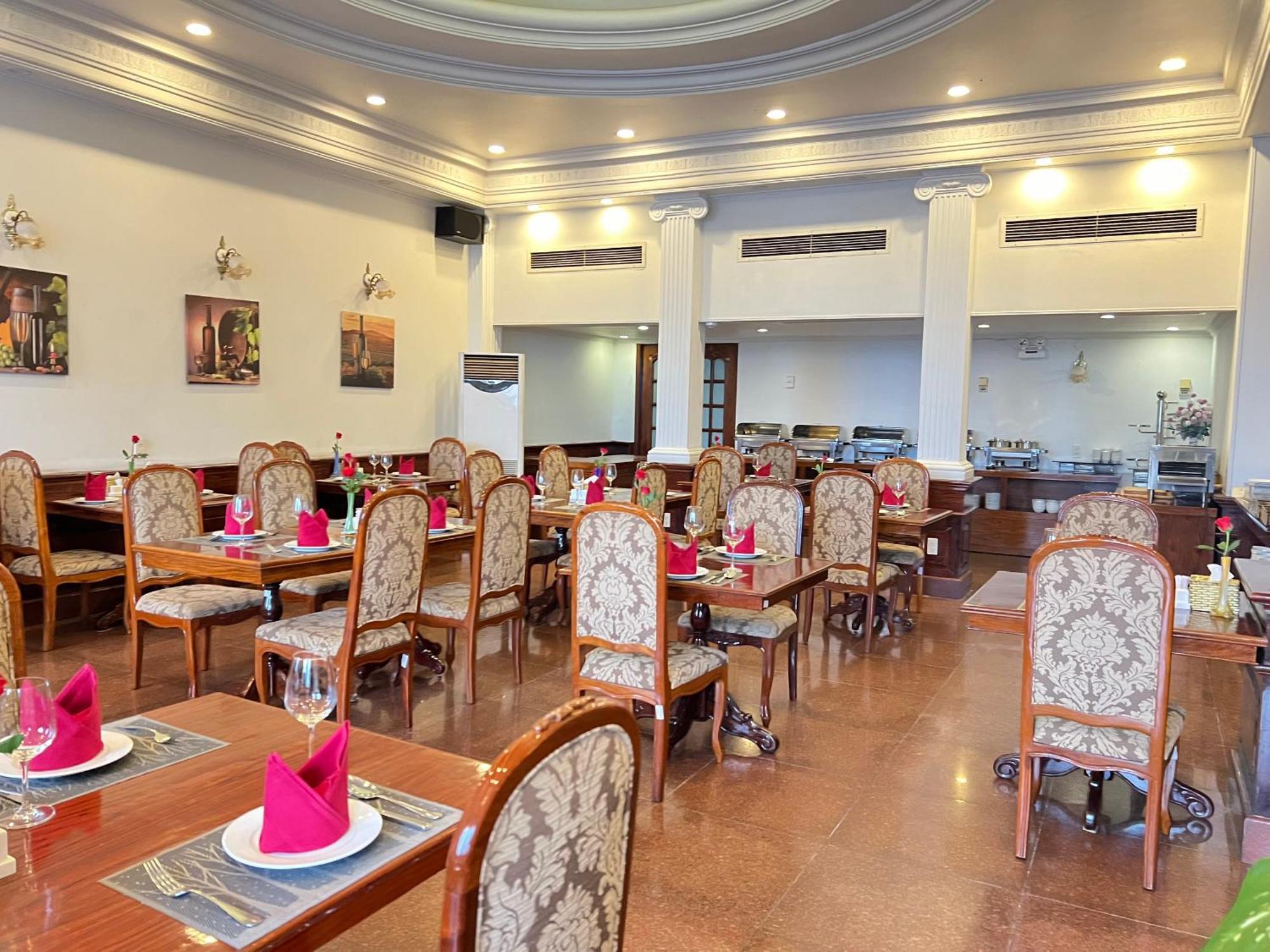 Riverside Saigon Hotel 3*