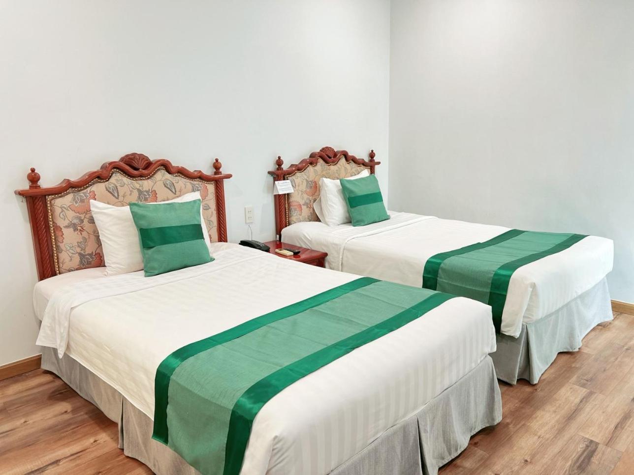 Hotel Riverside Saigon
