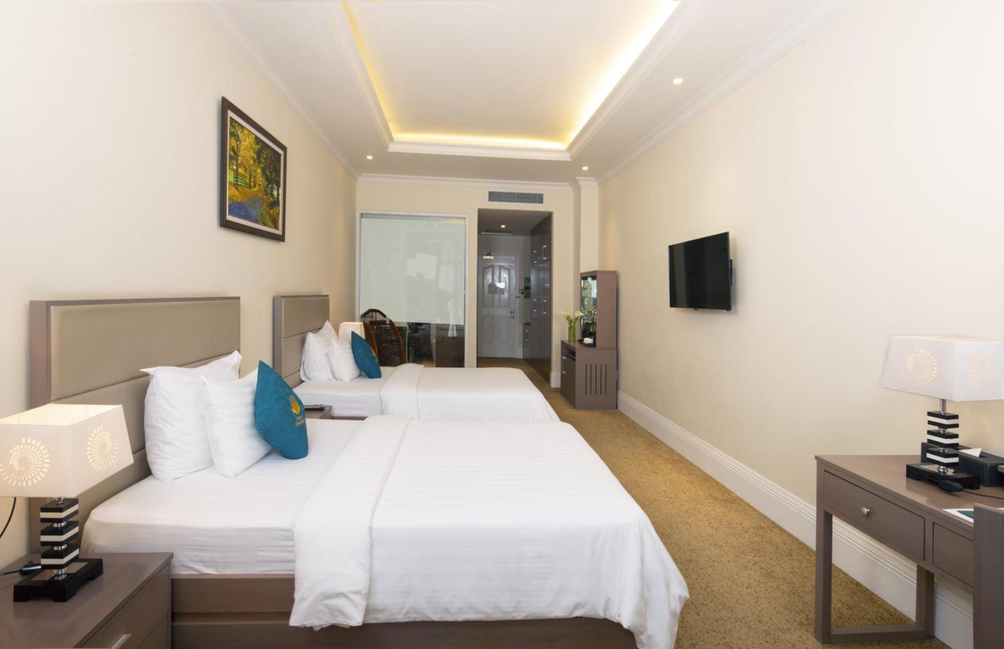 Merperle Crystal Palace Hotel