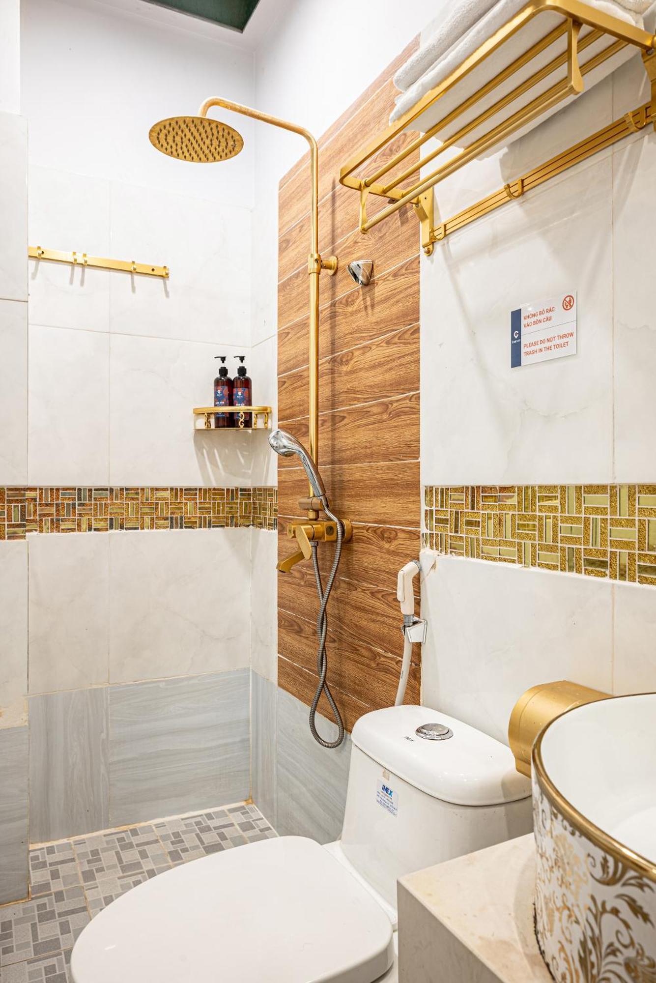 Joy Cong Hoa Khách sạn 3*