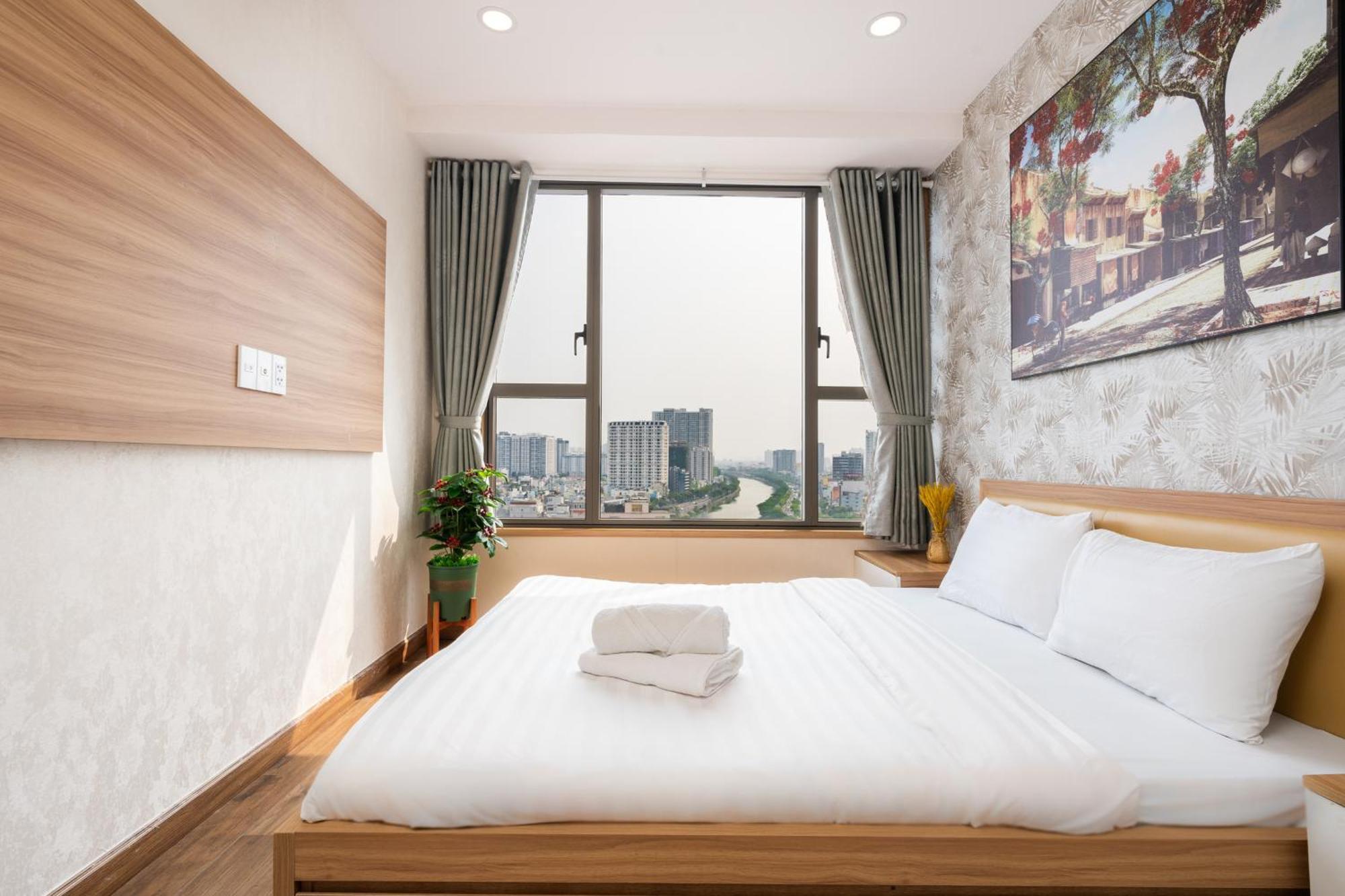 Double E Saigon Apartment