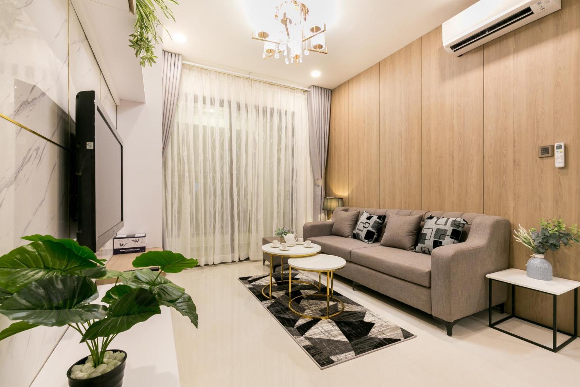 Double E Saigon Apartment *