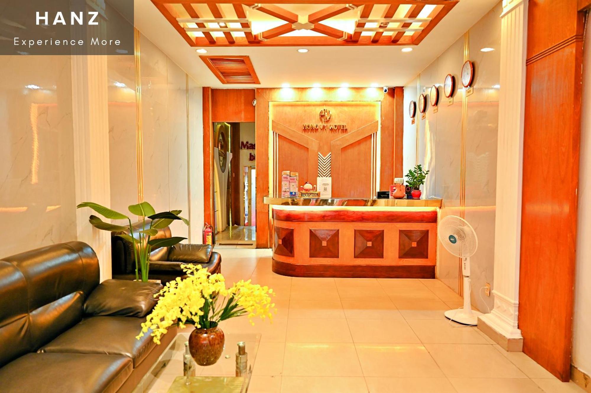 Cosmo Central Hotel