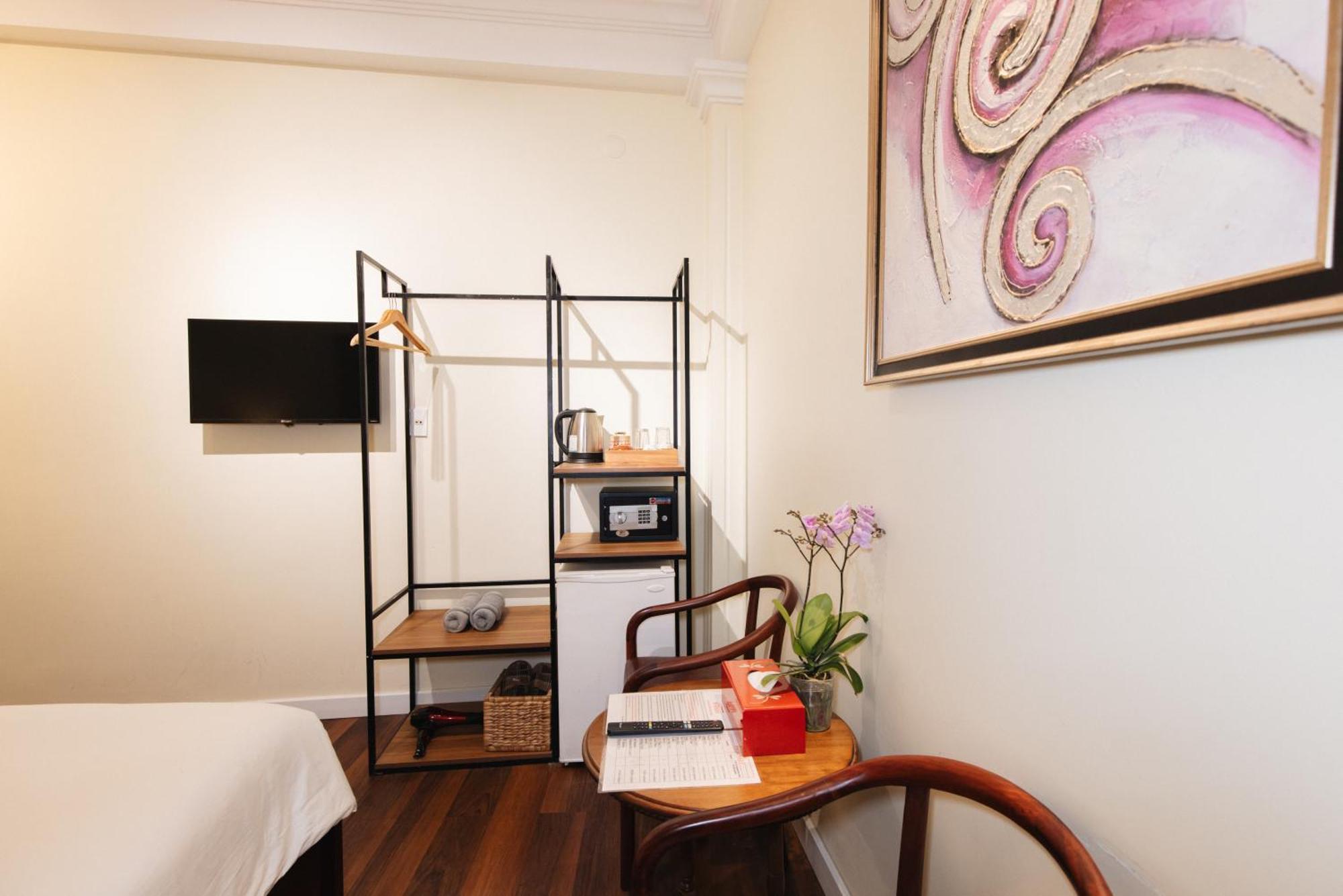 Hostel 9 And Ho Chi Minh City