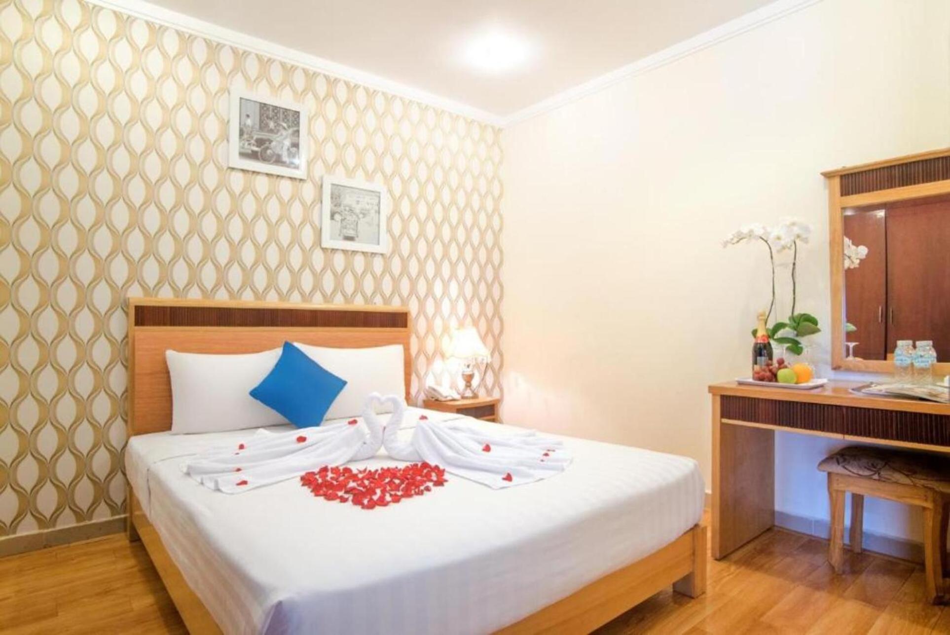 Hotel Ruby Saigon - Le Thanh Ton Ho Chi Minh City