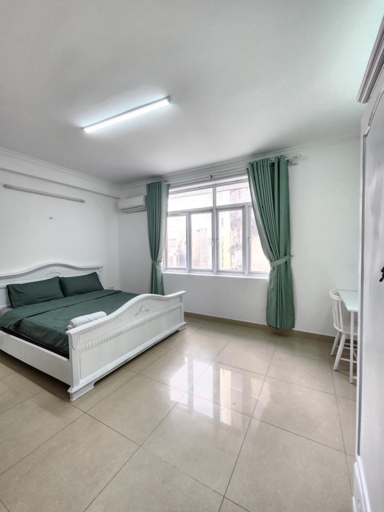 Lalahouse Riverside Khách sạn