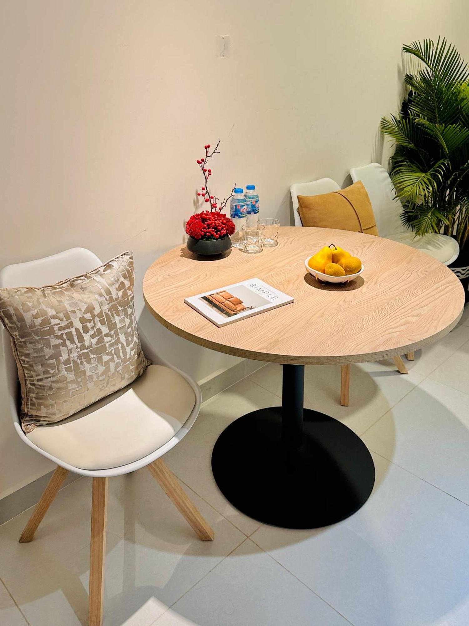 Fuzzi - Downtown Modern 1br Near Buivien Walking Street Soho Apartment