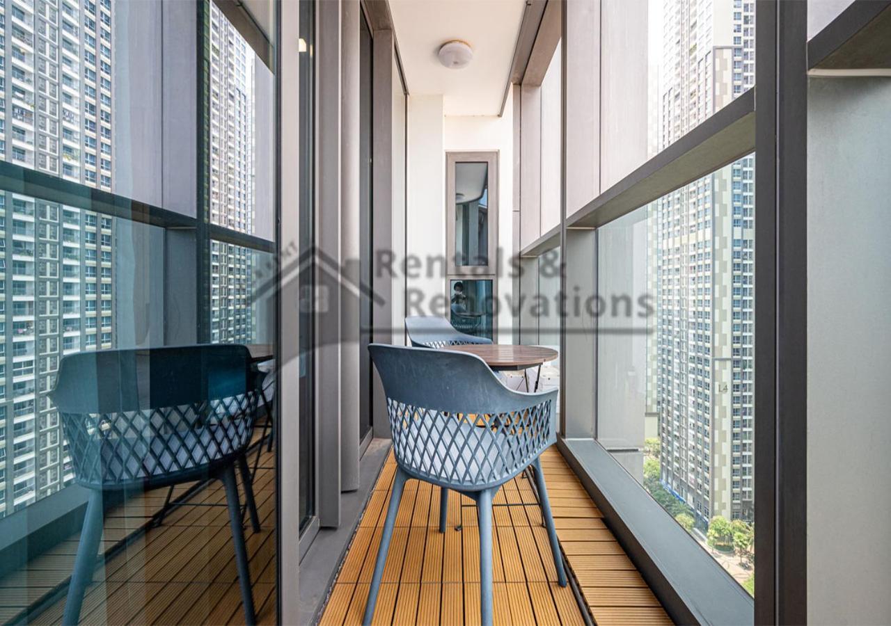 Pangsapuri The Landmark Luxury Vinhomes - The Buildings Nearby Landmark 81 *