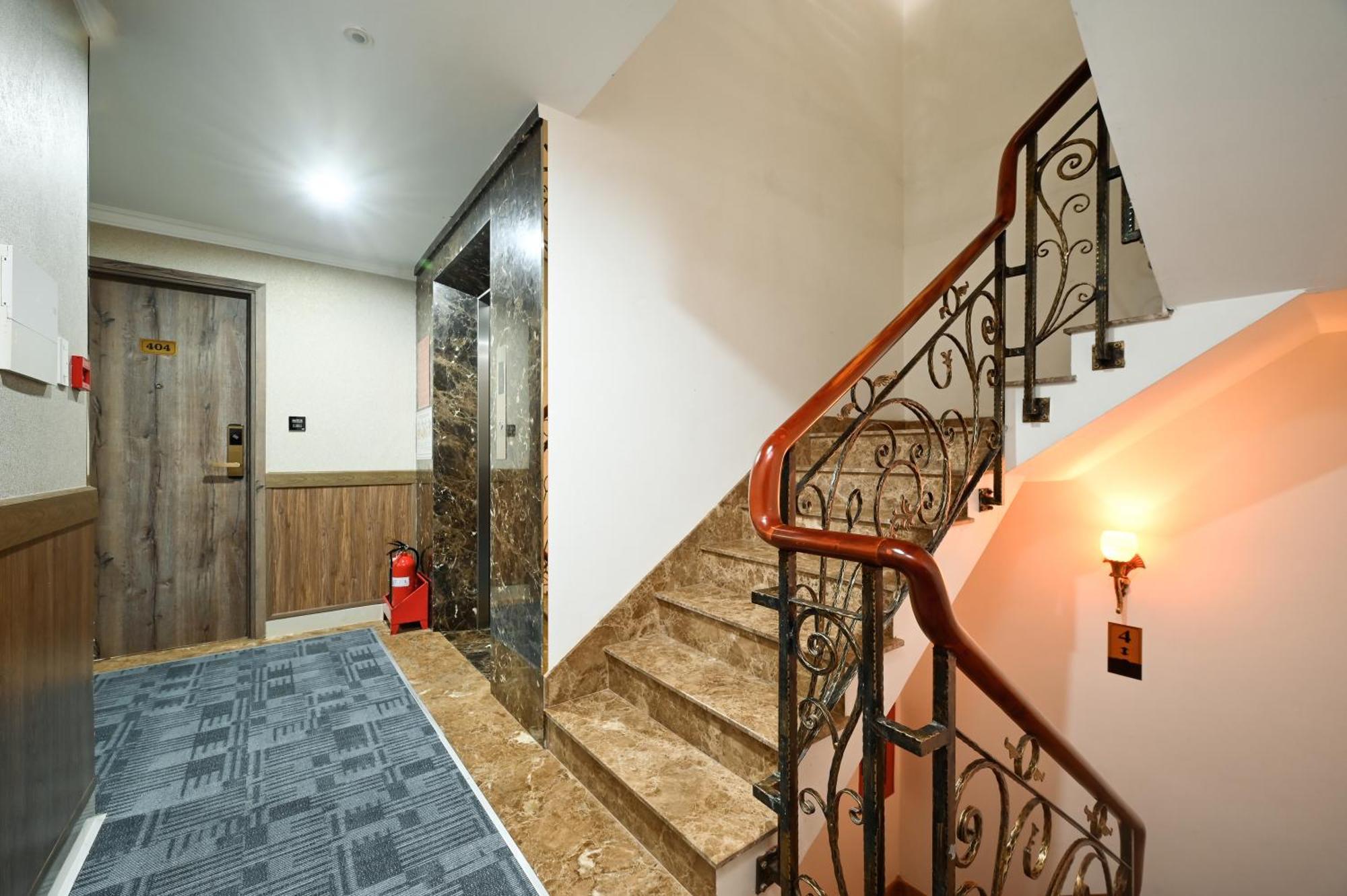 The River Park Hotel 3*