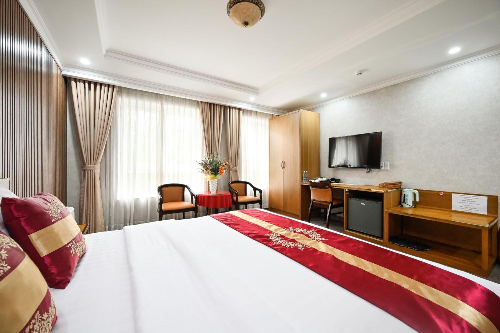 The River Park Hotel 3*