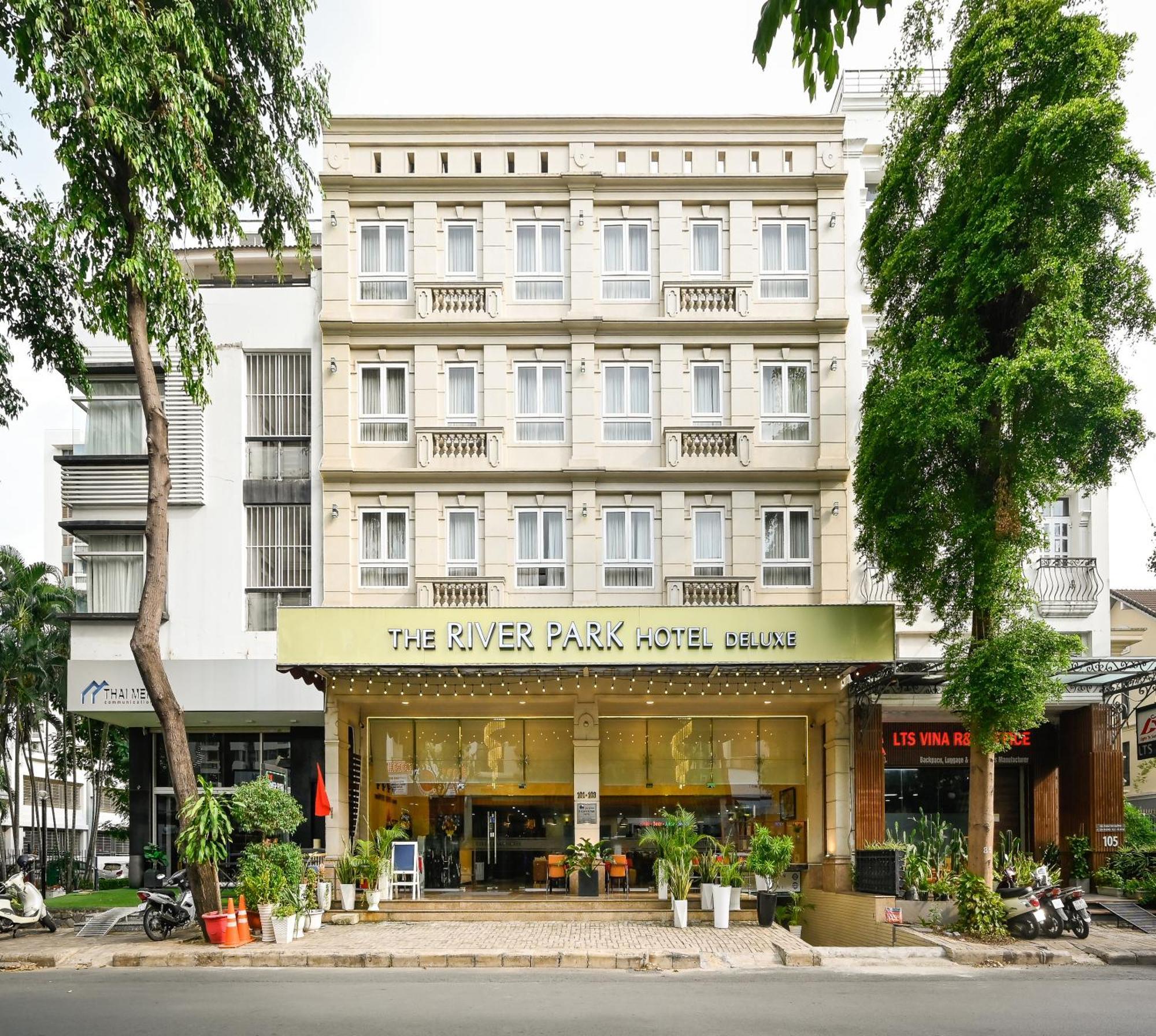 Hotel The River Park