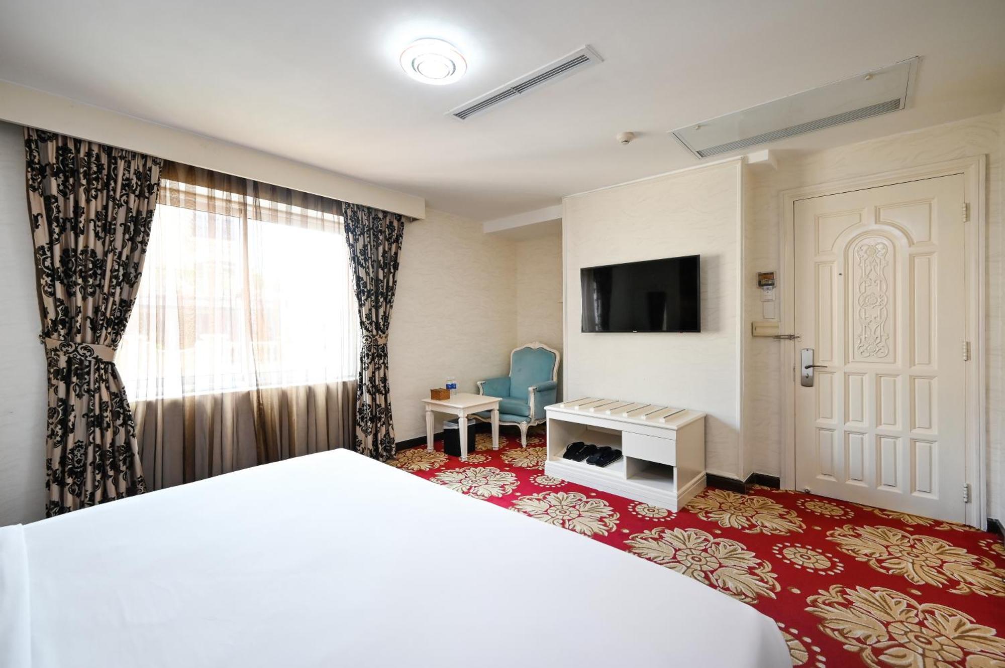 Khách sạn California Saigon & Rooftop Pool TP. Hồ Chí Minh