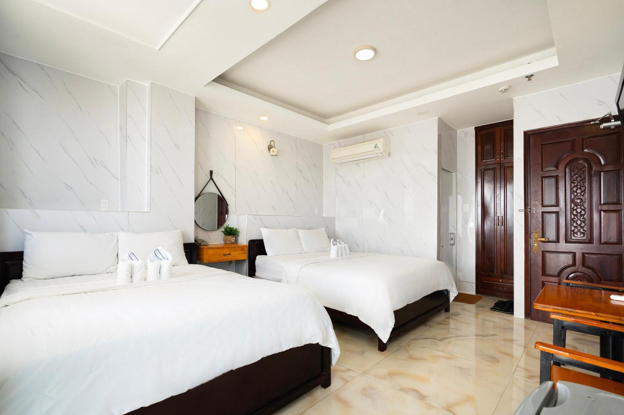 Mai Phuong - Ruby Saigon Khách sạn 2*