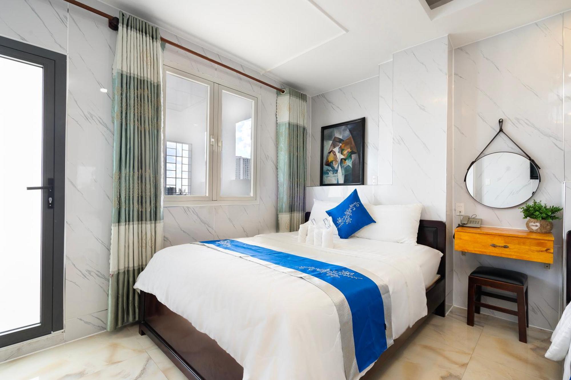 Khách sạn Mai Phuong - Ruby Saigon 2*