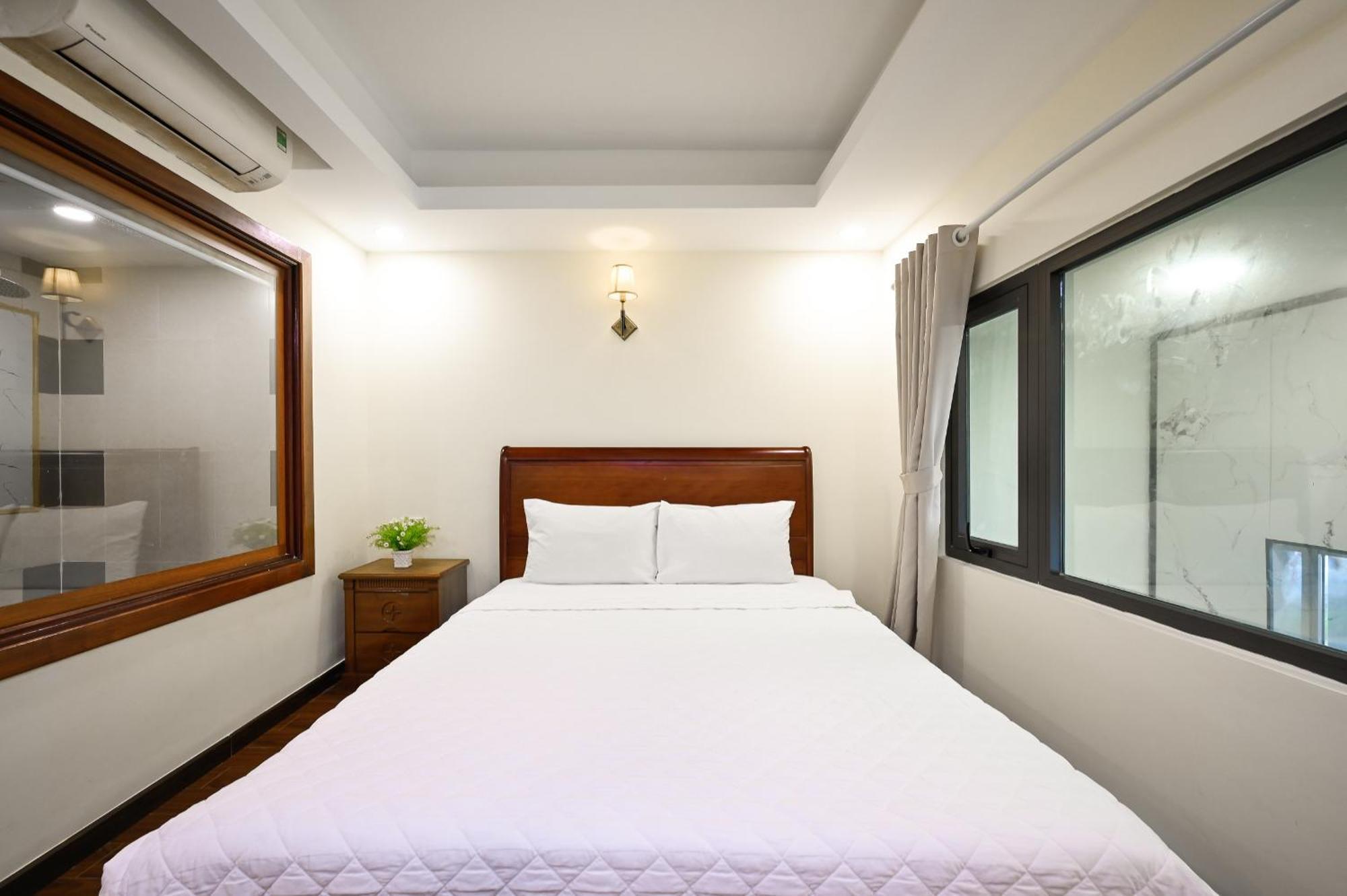Red Sun Airport Saigon 3*