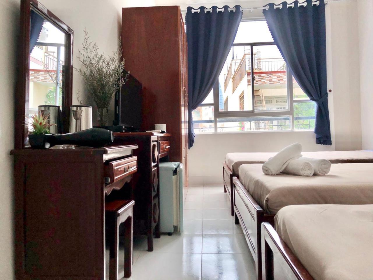 Saigon Cozy2 At Bui Vien Walking Street Hotel