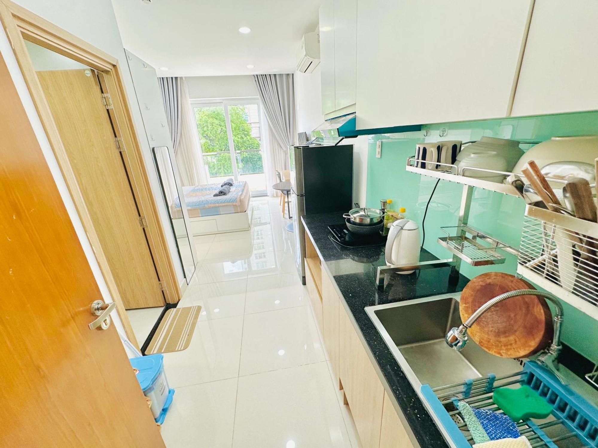 501 Cozy & Quiet 1br Oasis In Saigon Apartment *