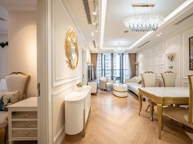 Apartment Bedrooms At Landmark - Vinhomes *
