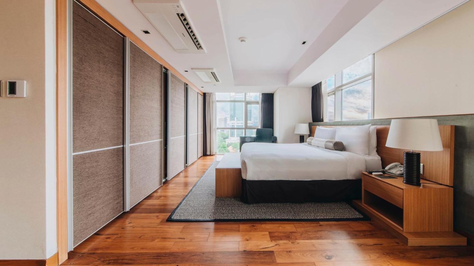 Intercontinental Residences Saigon, An Ihg Hotel 5*