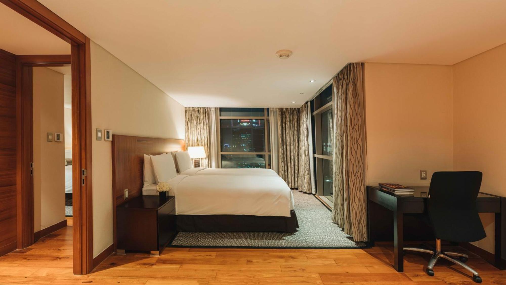 Aparthotel Intercontinental Residences Saigon, An Ihg Hotel 5*