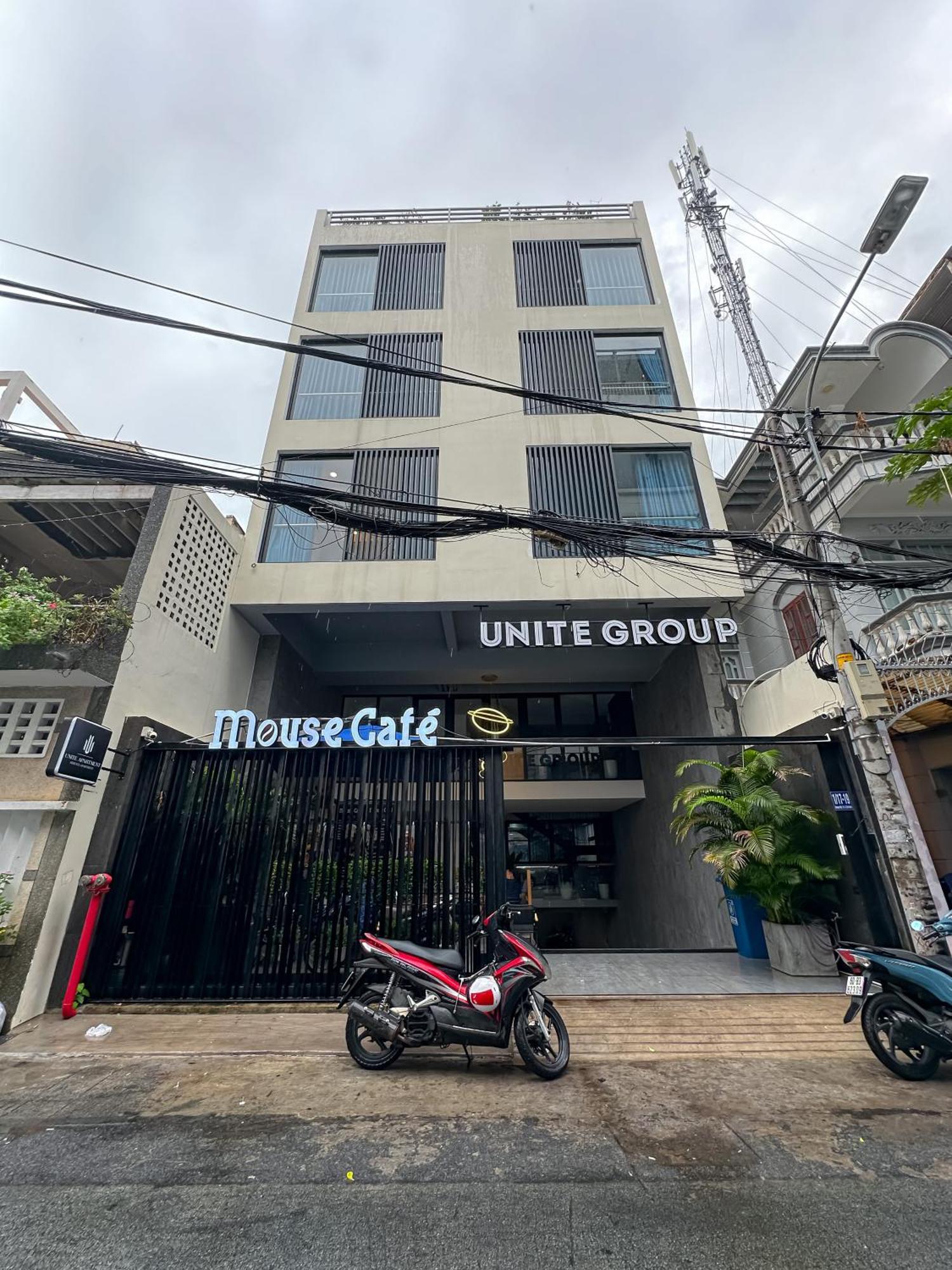 Unite Premier *